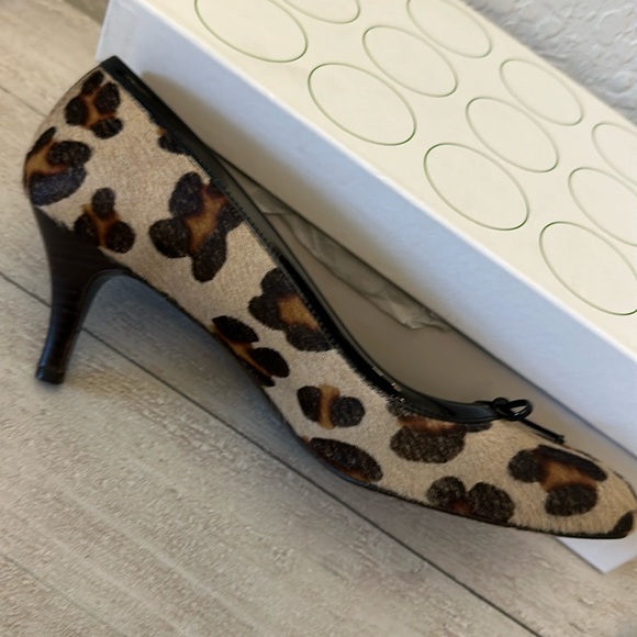 Boden Calf Hair Leopard Print Patent trim Heels EU 40 Size 9 - Picture 7 of 10